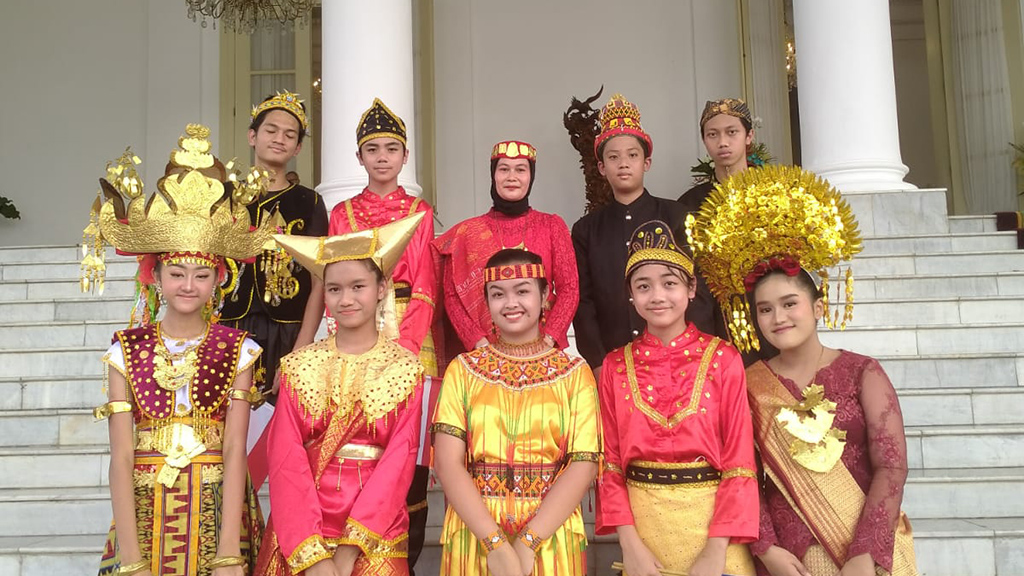 Menyambut Perdana Menteri Ceko SMP Kesatuan Bogor