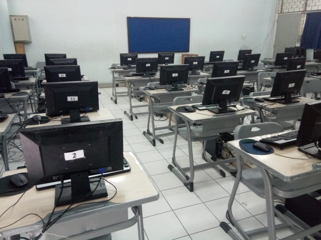 Lab Komputer Lab Komputer
